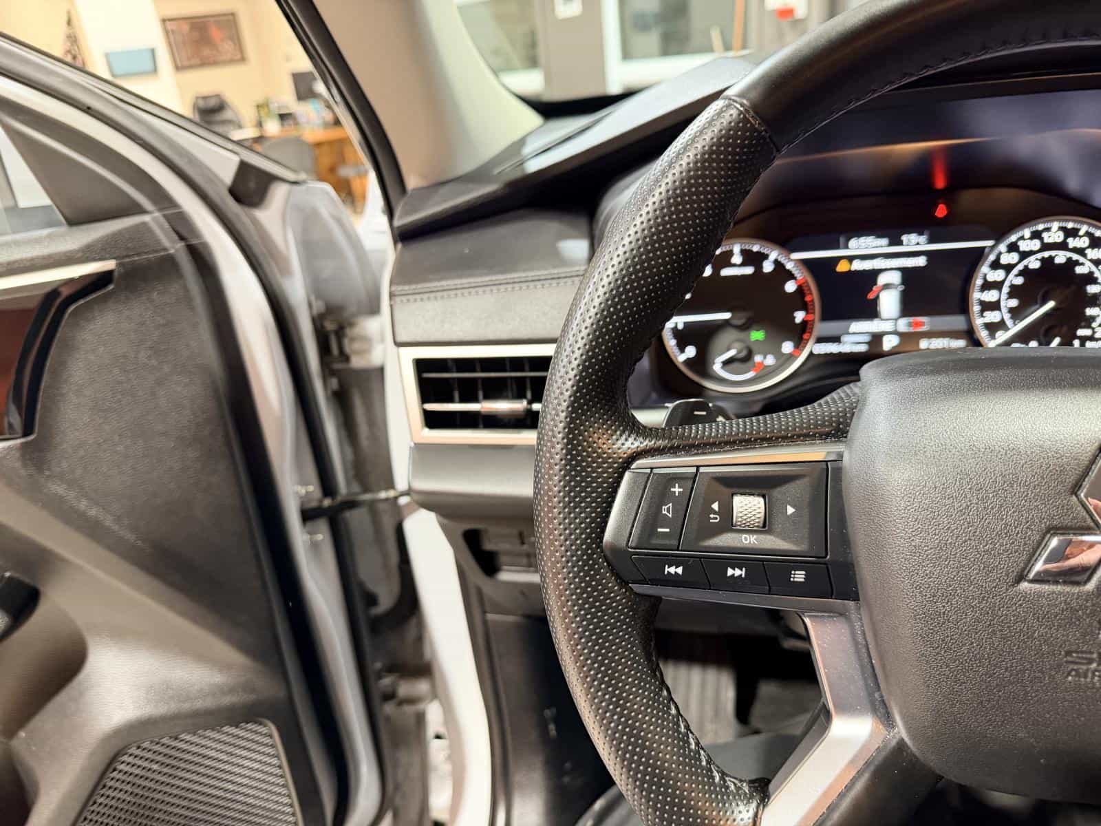 Image 20 Mitsubishi Outlander ES 2024