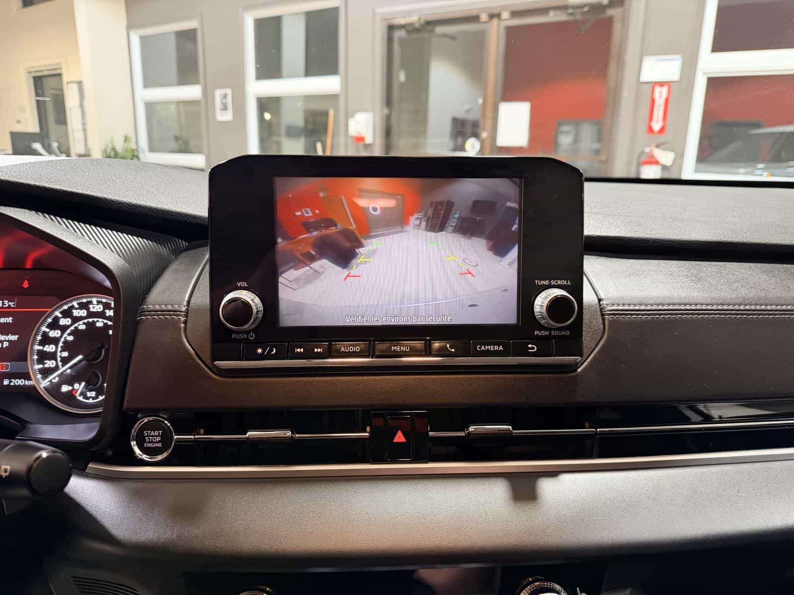 2024 Mitsubishi Outlander ES - Image 24