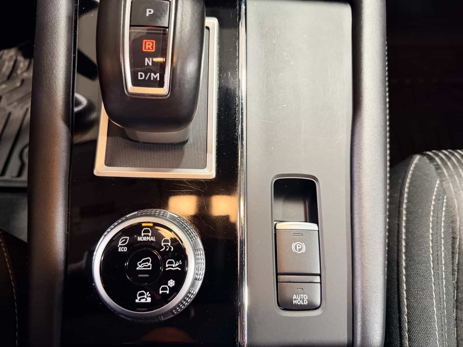 2024 Mitsubishi Outlander ES - Image 27