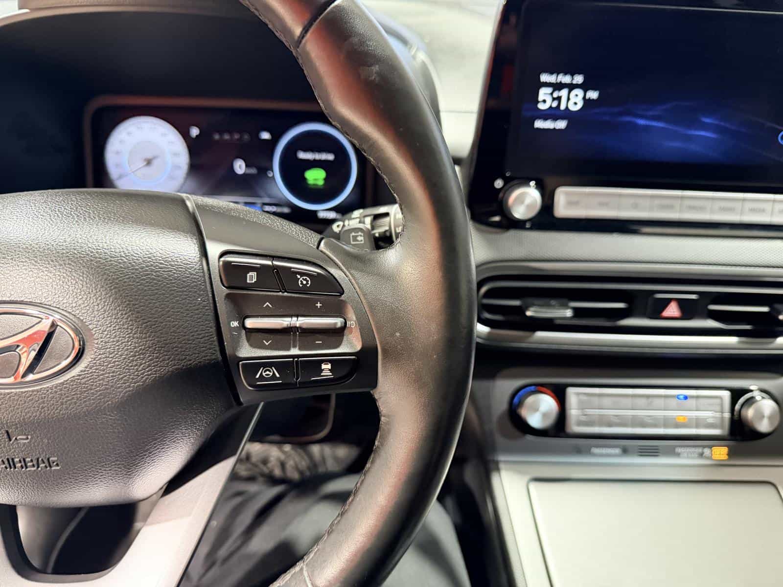 2023 Hyundai Kona EV Preferred - Image 16