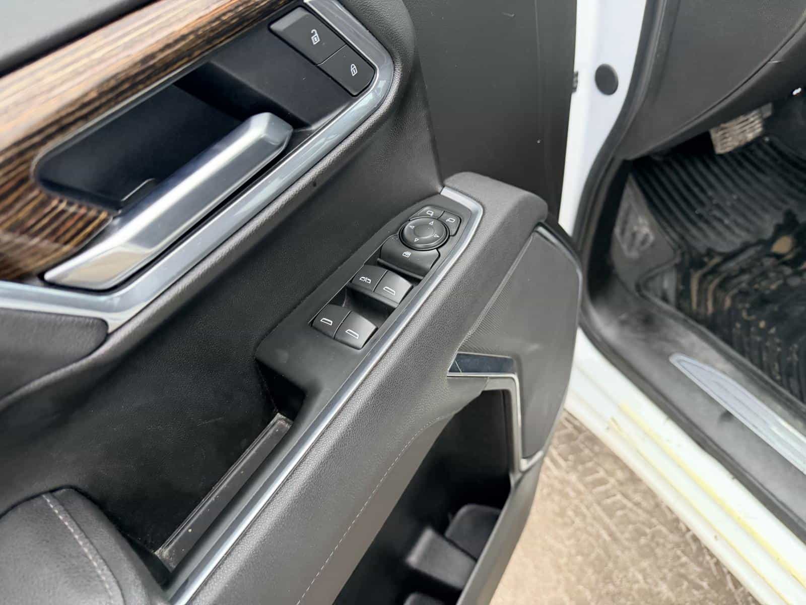 2025 GMC Sierra 1500 Elevation - Image 15