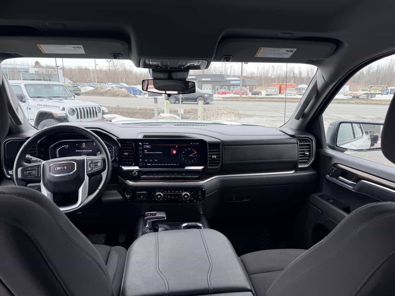 Image 26 GMC Sierra 1500 Elevation 2025