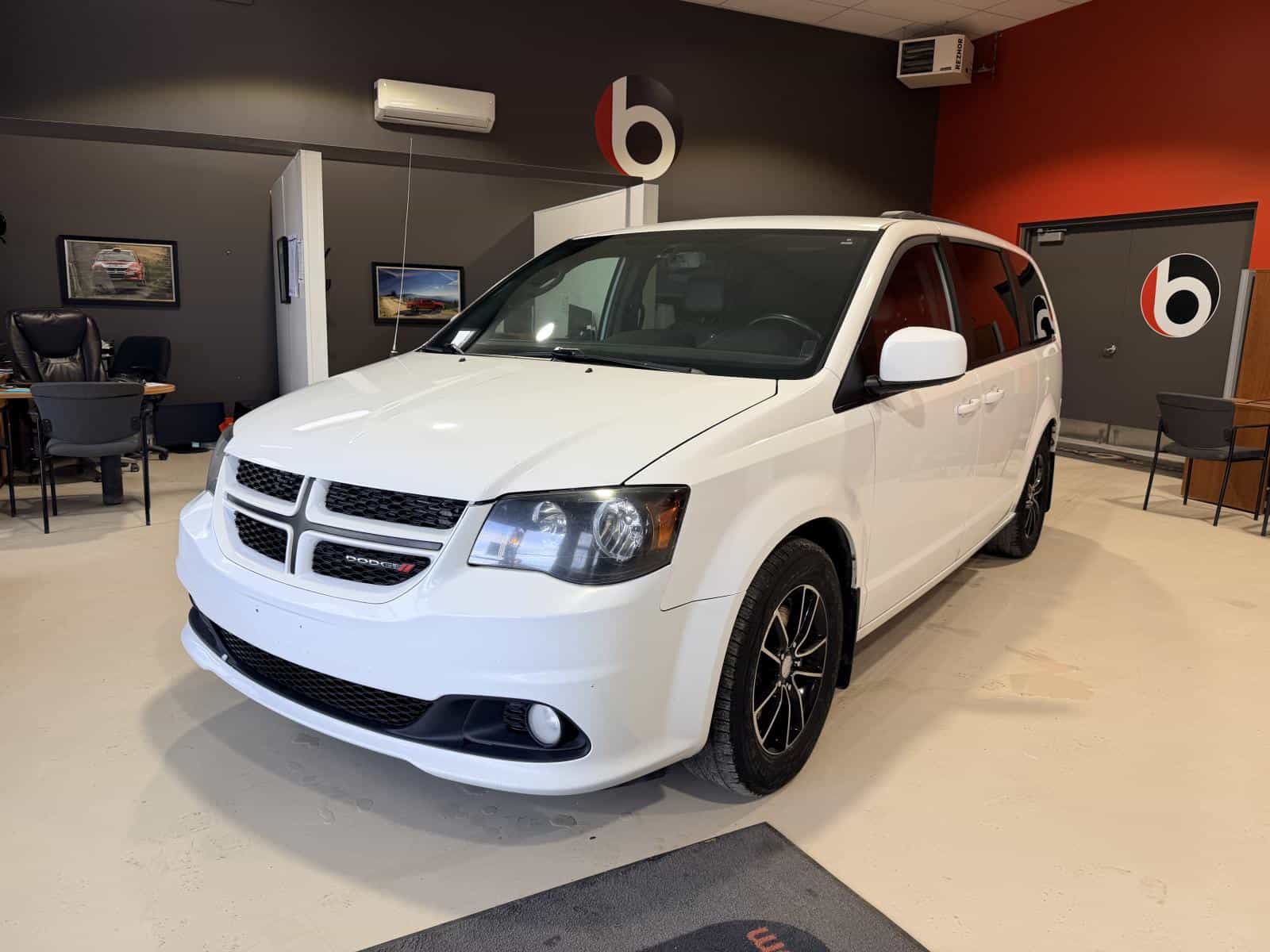 2018 Dodge Grand Caravan GT - Image 1