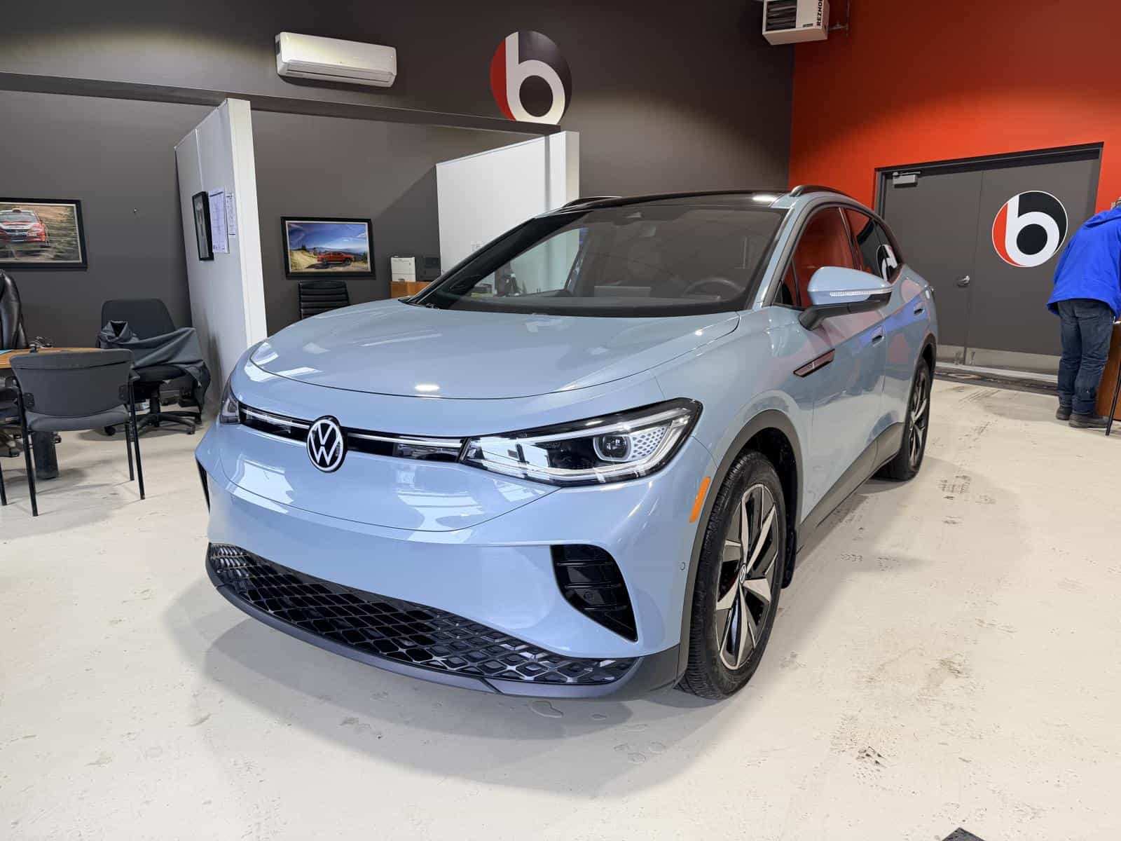 2024 Volkswagen ID.4 Pro - Image 1