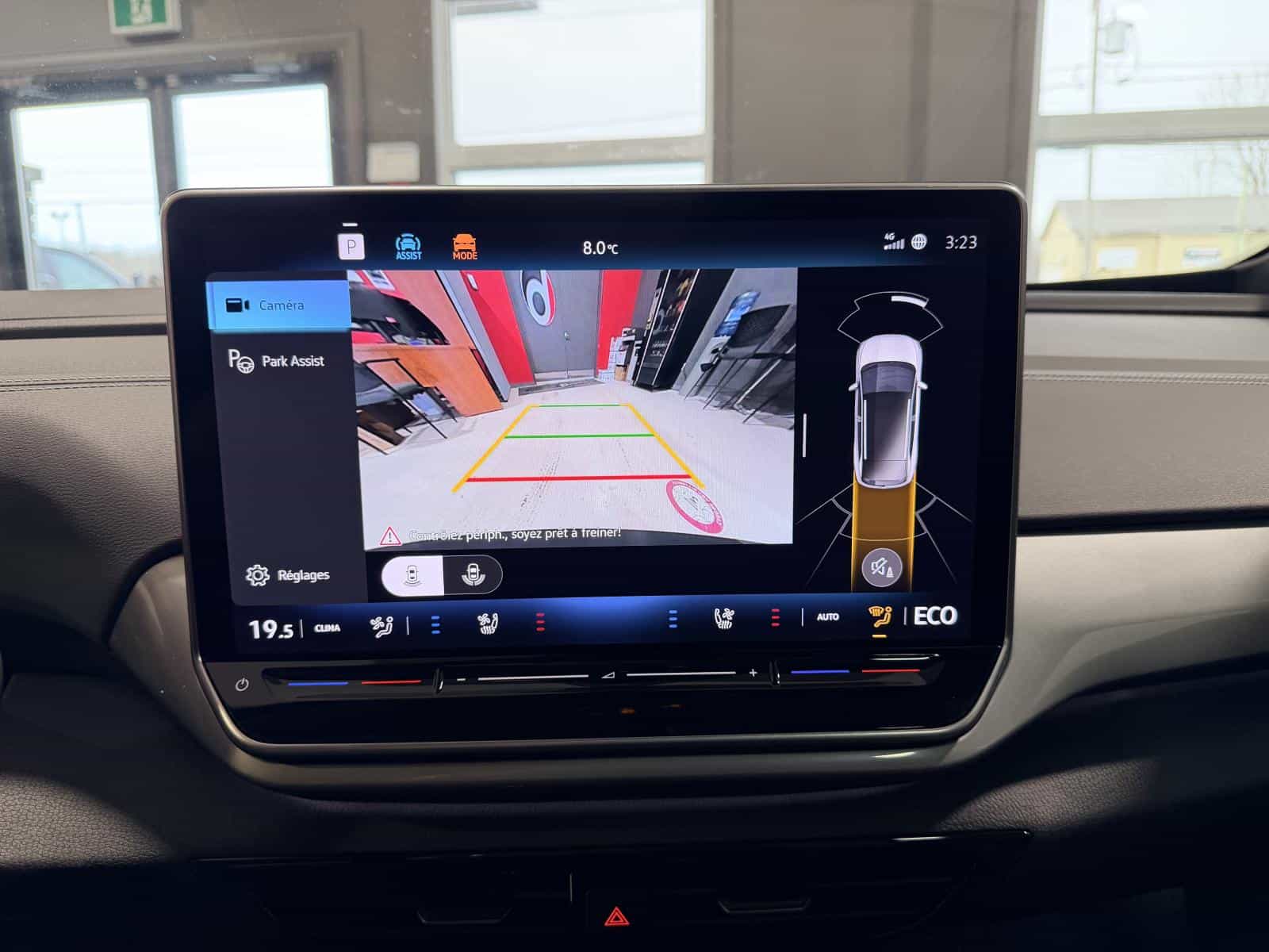 2024 Volkswagen ID.4 Pro - Image 25