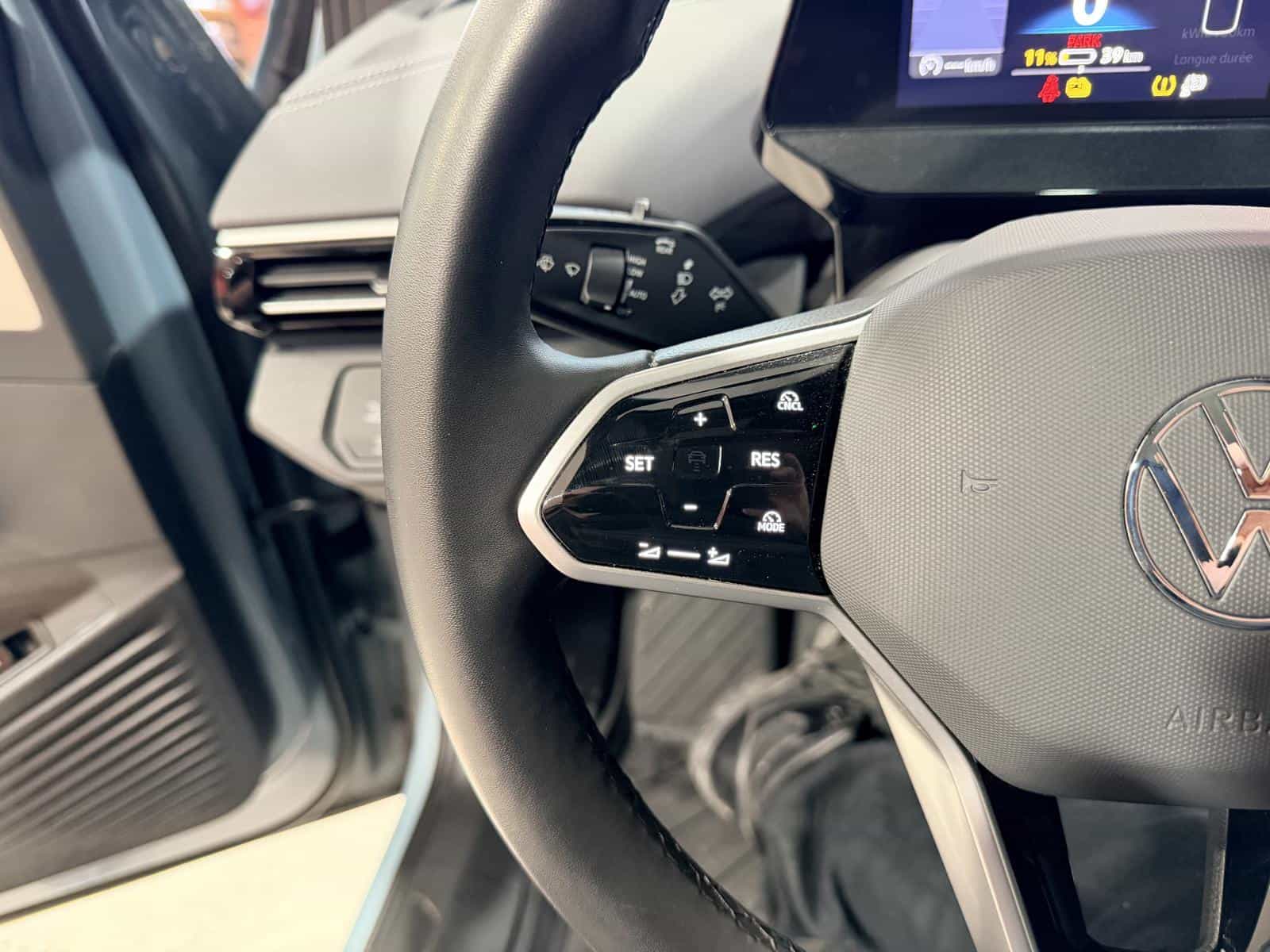 2024 Volkswagen ID.4 Pro - Image 21