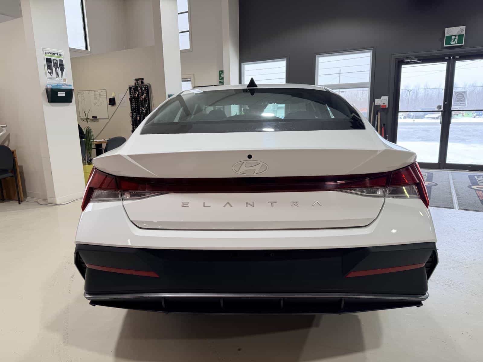 2024 Hyundai Elantra Preferred - Image 5