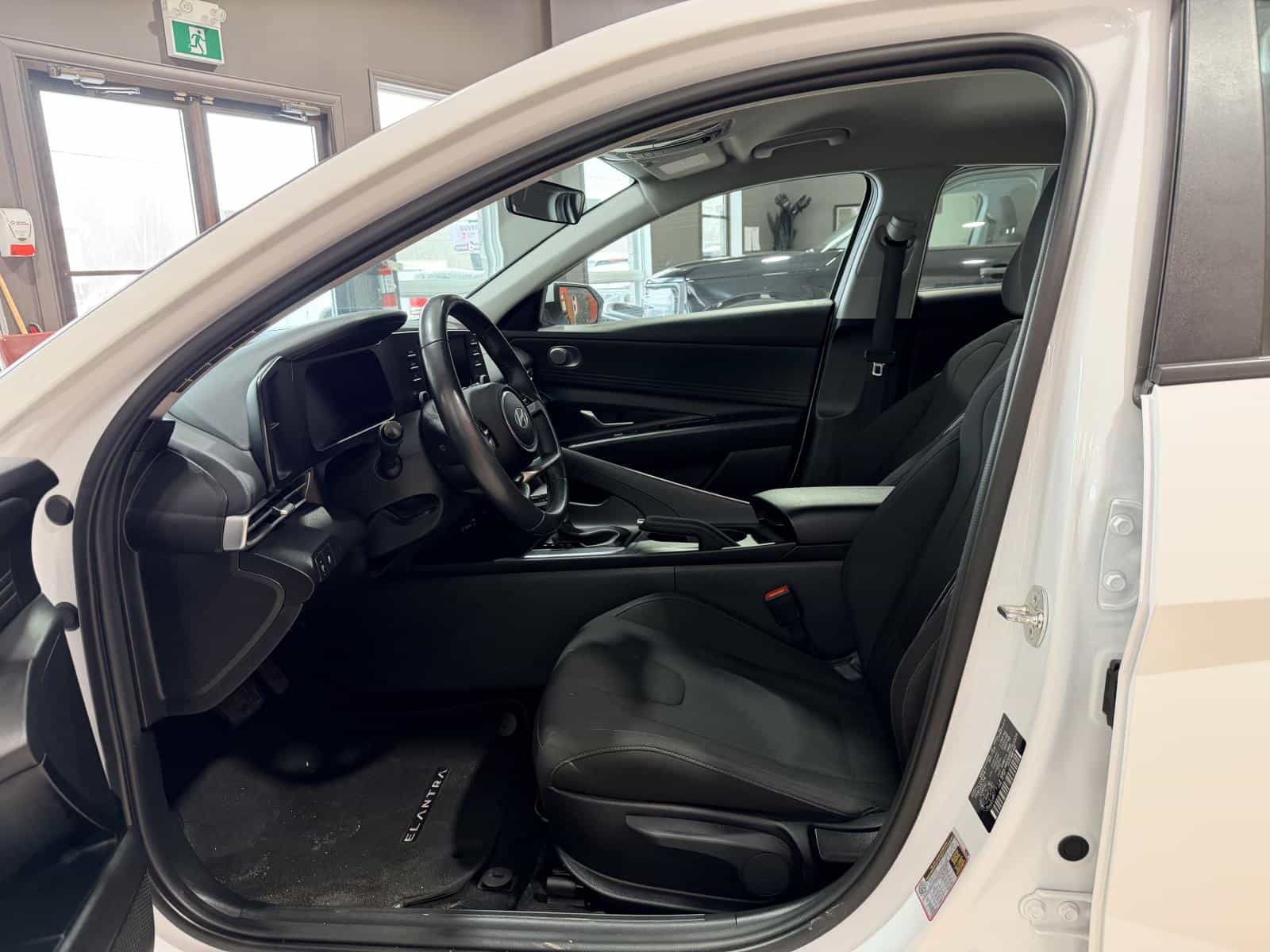 2024 Hyundai Elantra Preferred - Image 13