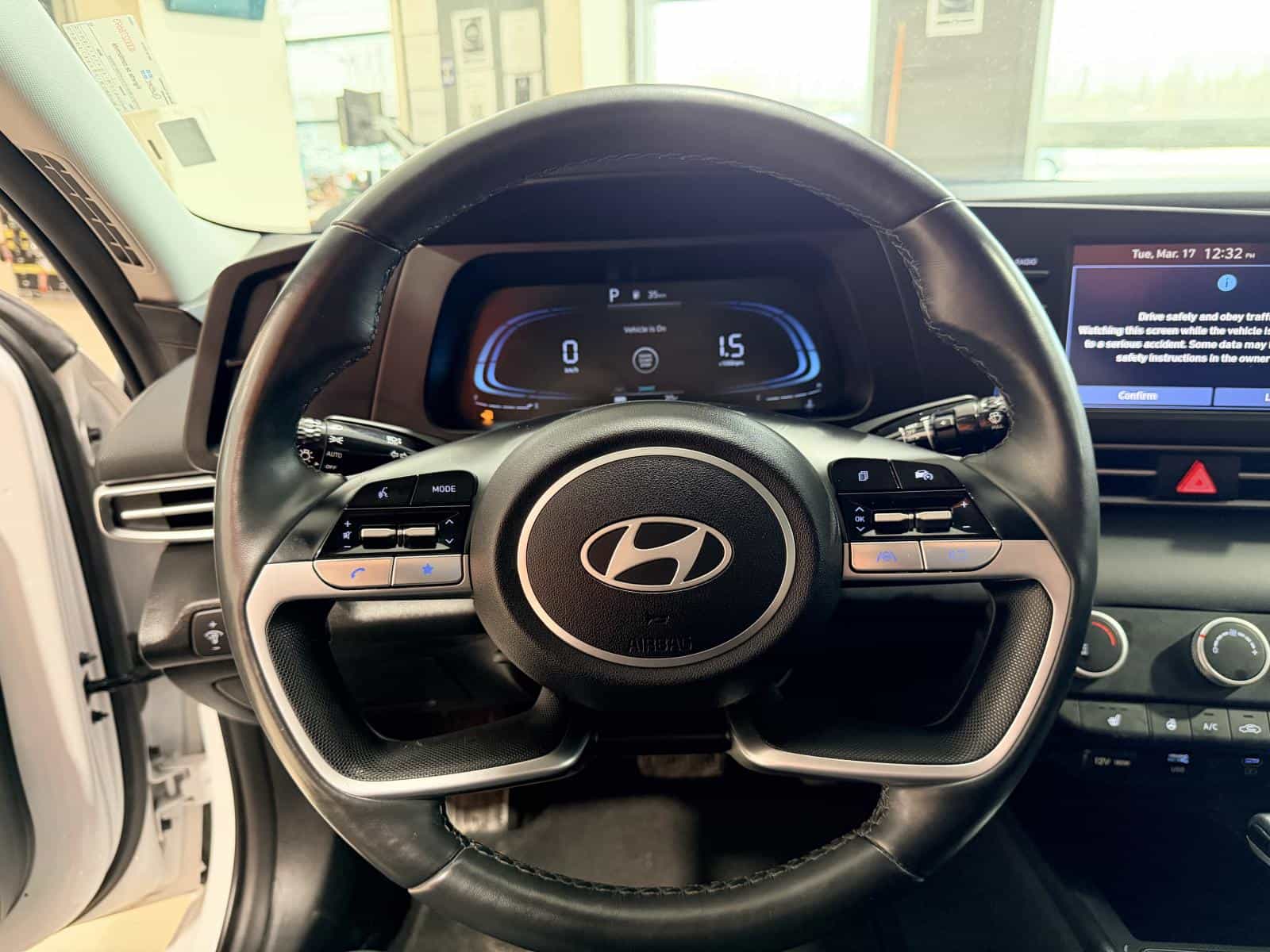 2024 Hyundai Elantra Preferred - Image 16