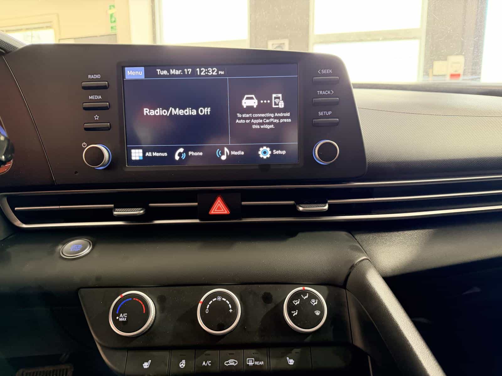 2024 Hyundai Elantra Preferred - Image 22