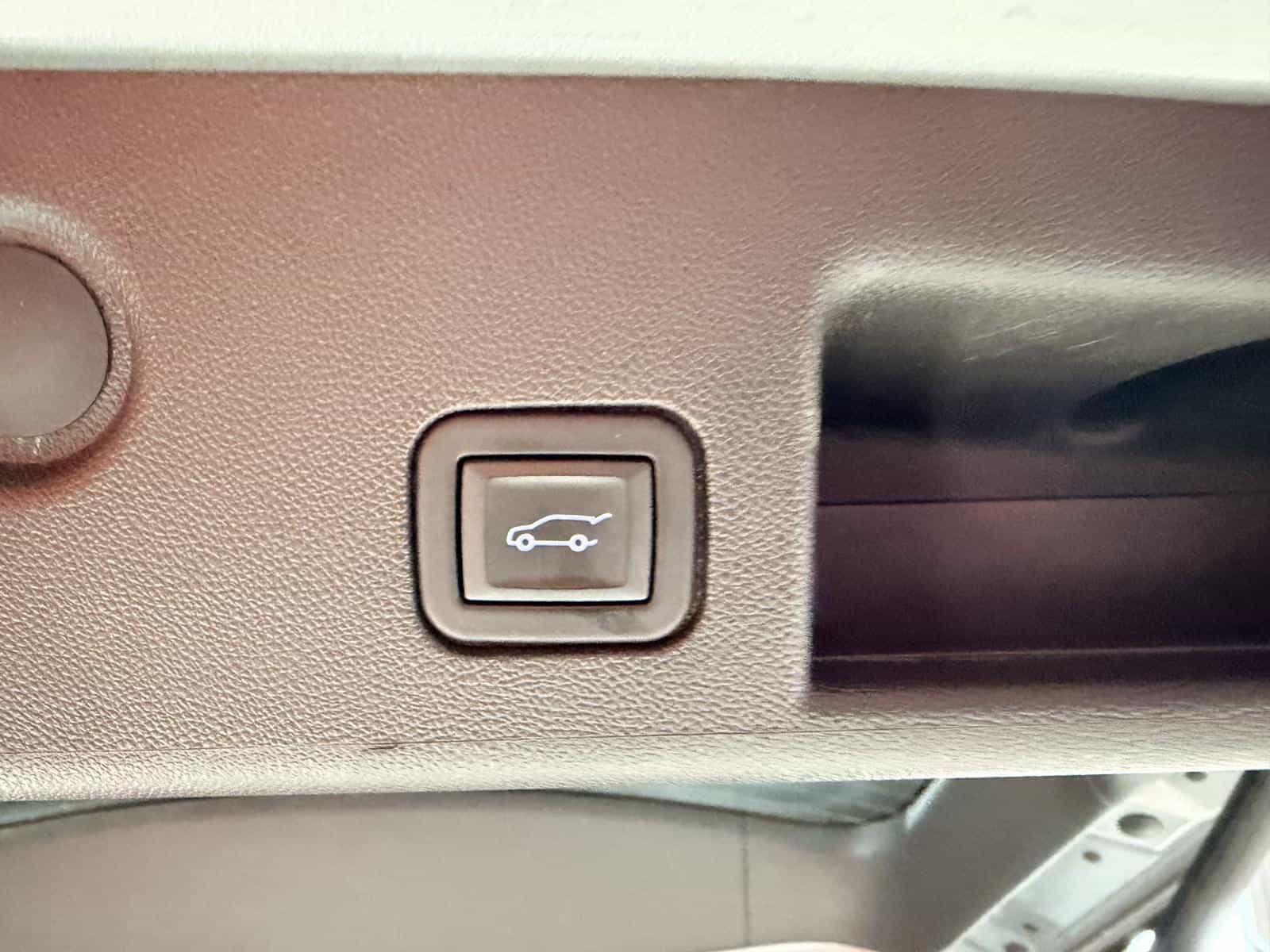 2024 Chevrolet Equinox LT - Image 8