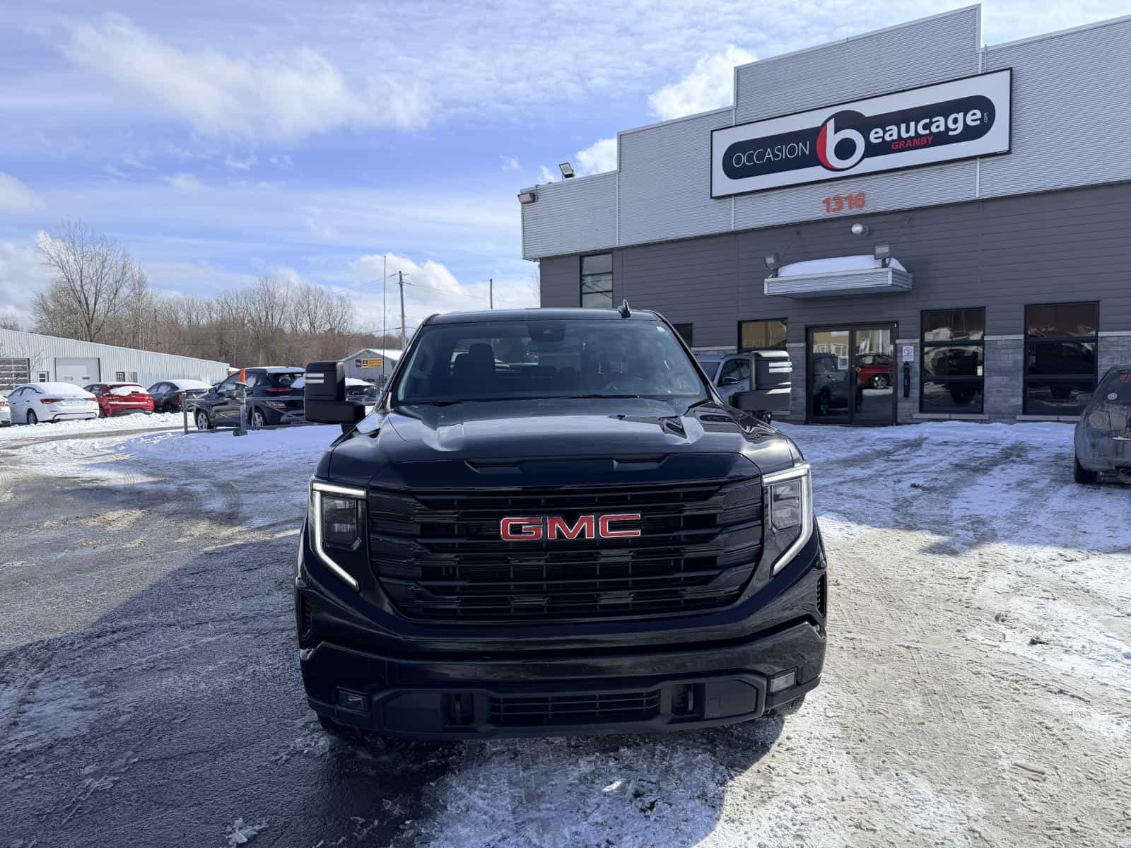 2024 GMC Sierra 1500 Elevation - Image 12