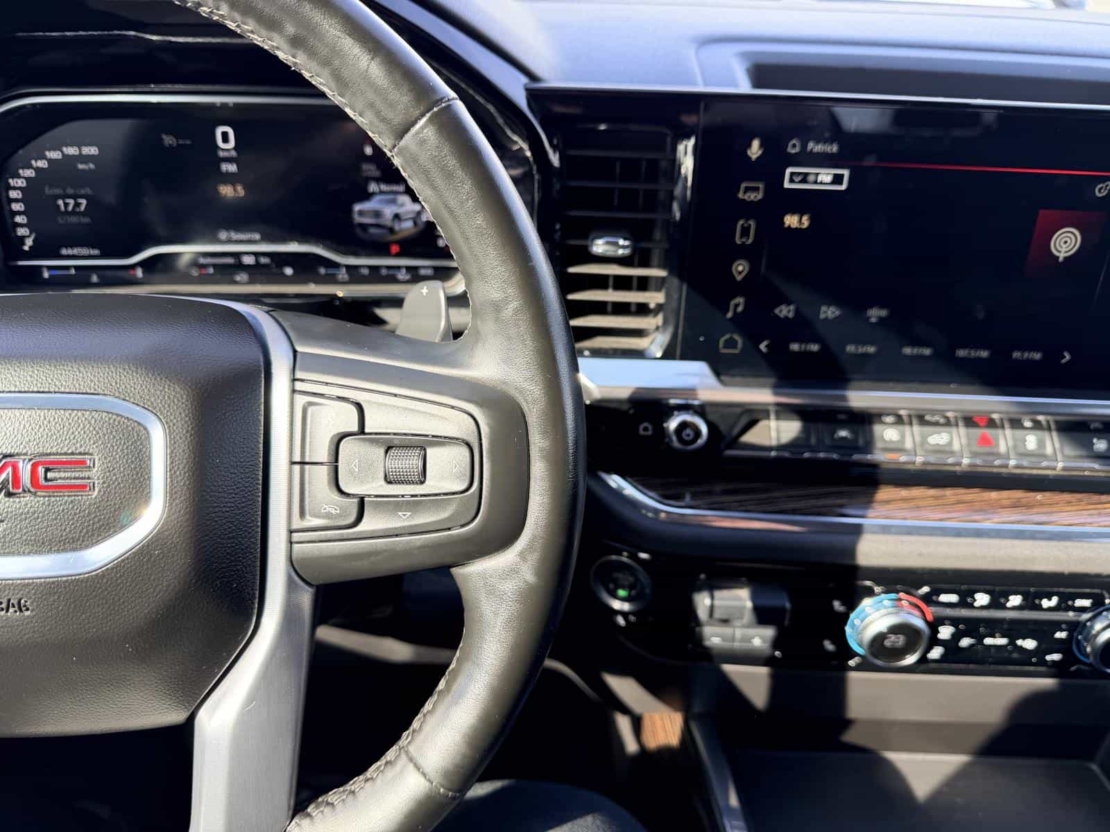 2024 GMC Sierra 1500 Elevation - Image 21