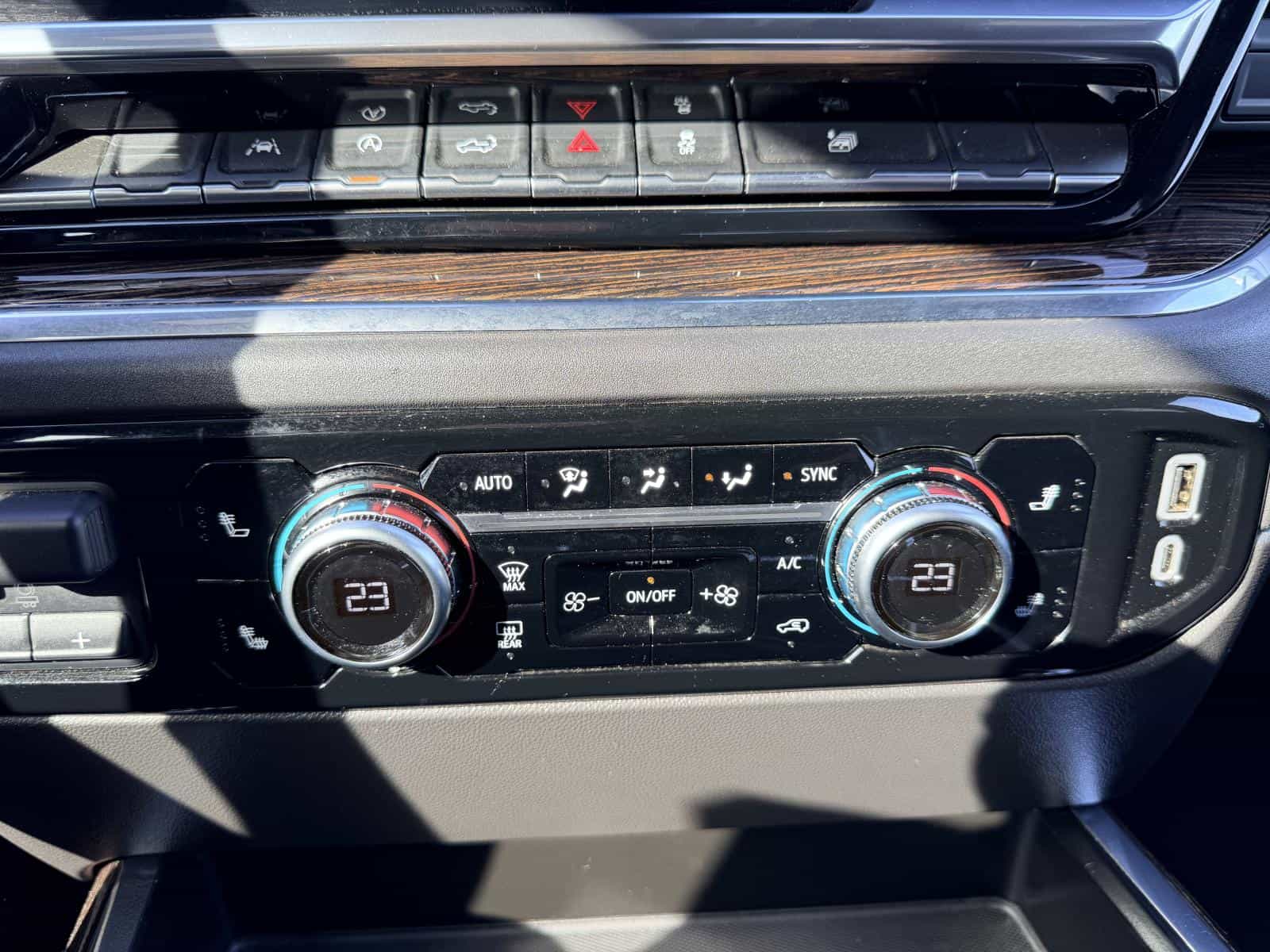 2024 GMC Sierra 1500 Elevation - Image 26