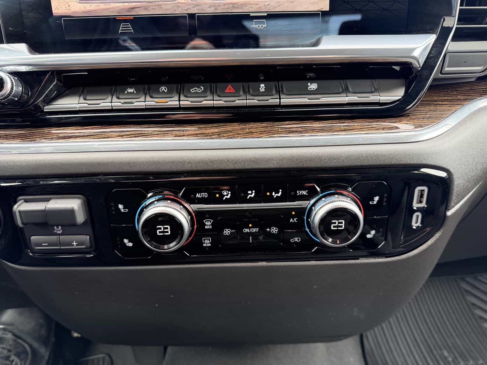 Image 18 GMC Sierra 1500 Elevation 2024