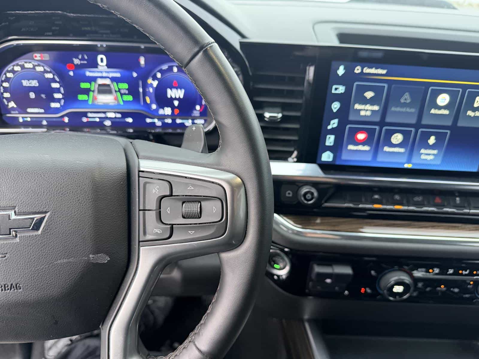 2024 Chevrolet Silverado 1500 LT Trail Boss - Image 18