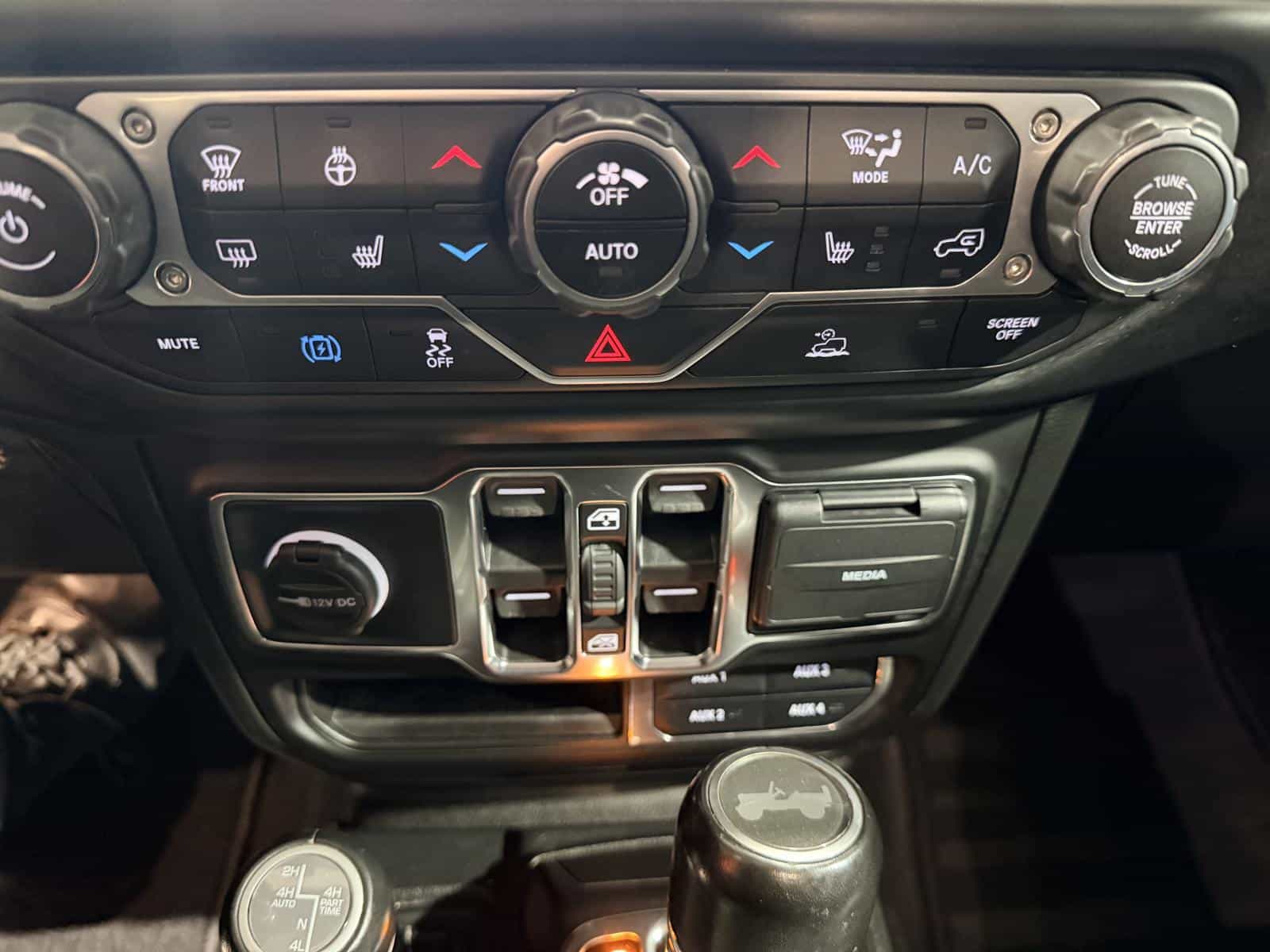 Image 25 Jeep Wrangler Unlimited Sahara 2021