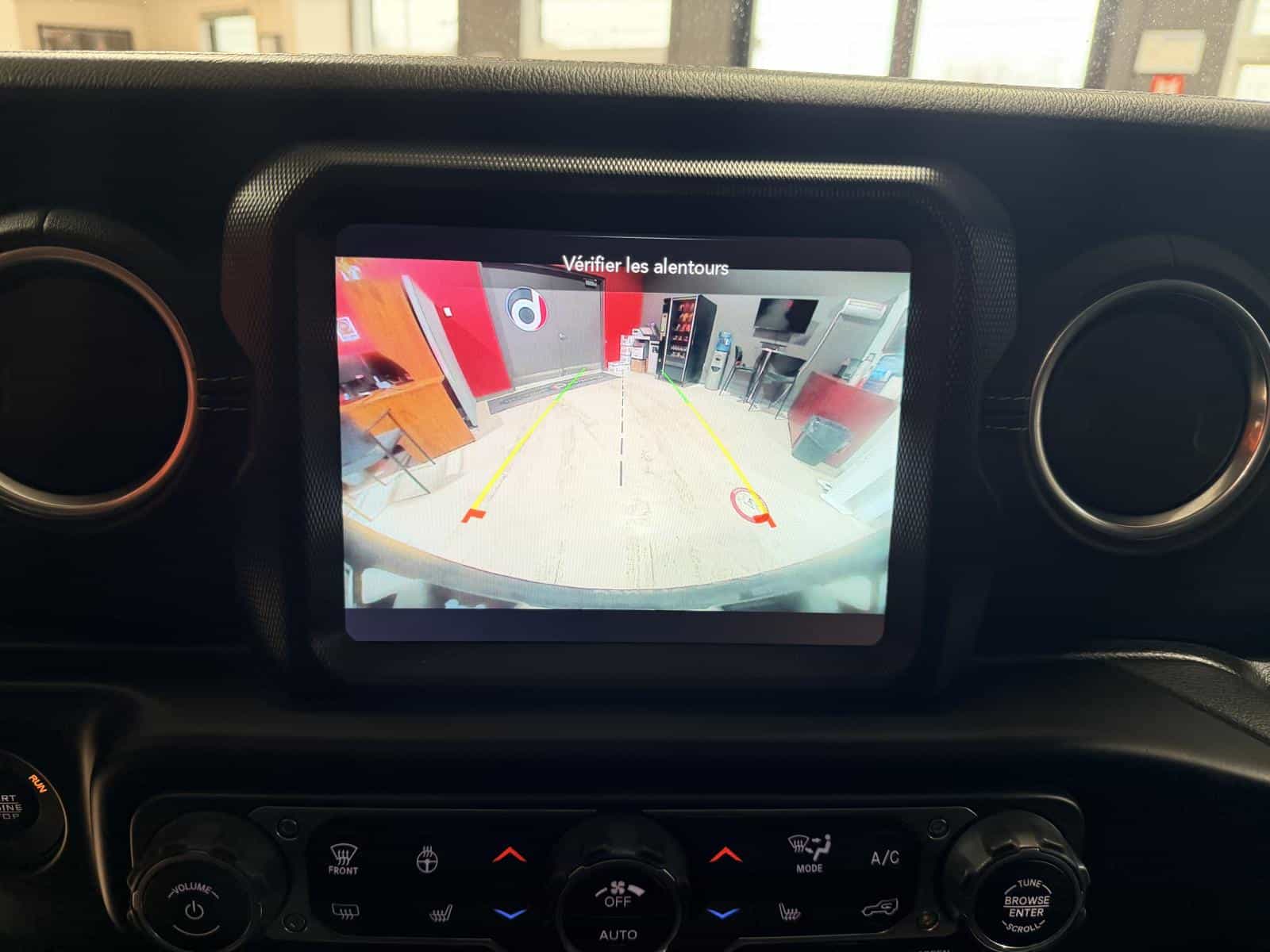 Image 24 Jeep Wrangler Unlimited Sahara 2021