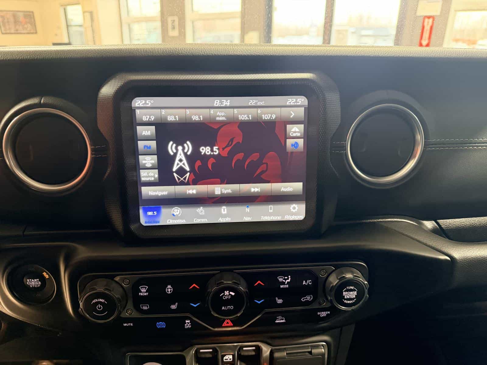 2021 Jeep Wrangler Unlimited Sahara - Image 23