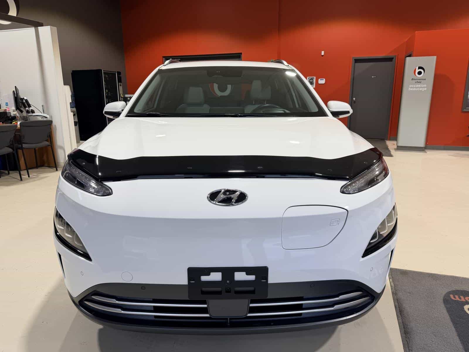 2022 Hyundai Kona EV Ultimate - Image 12