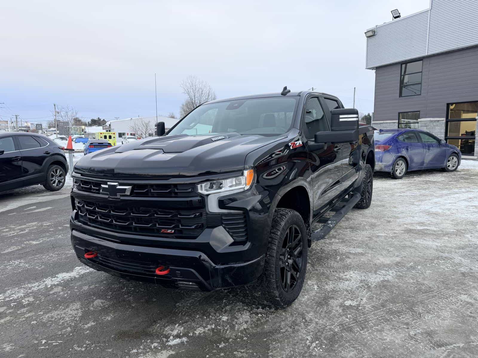 2023 Chevrolet Silverado 1500 LT Trail Boss - Image 1