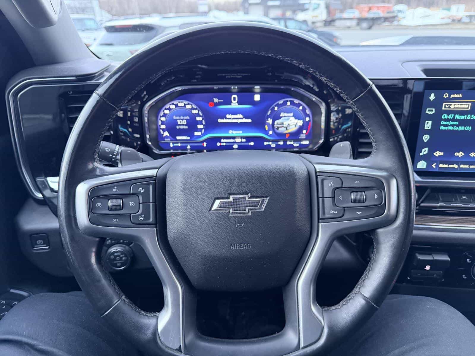 2023 Chevrolet Silverado 1500 LT Trail Boss - Image 17