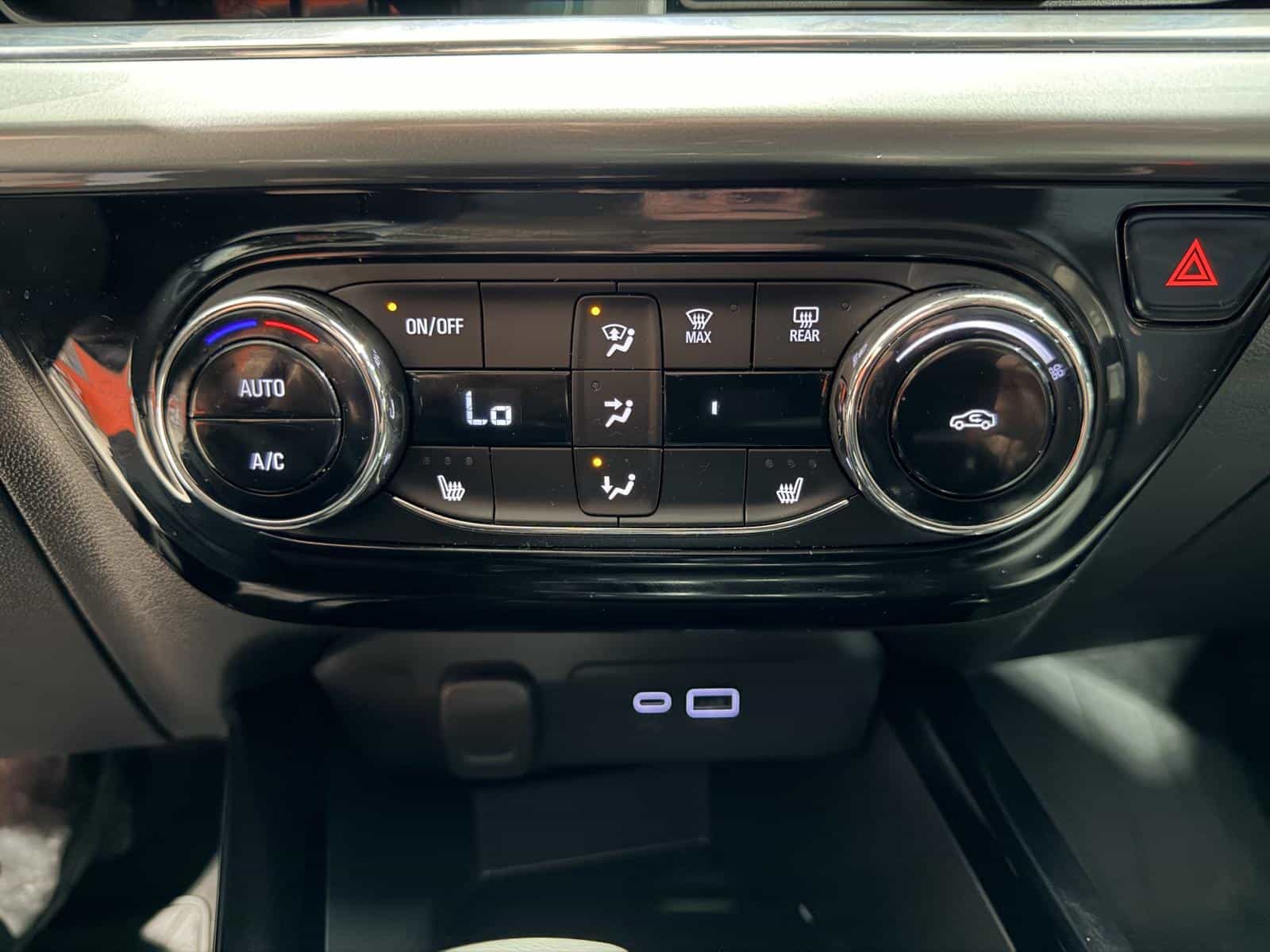 2024 Chevrolet Trax LT - Image 27