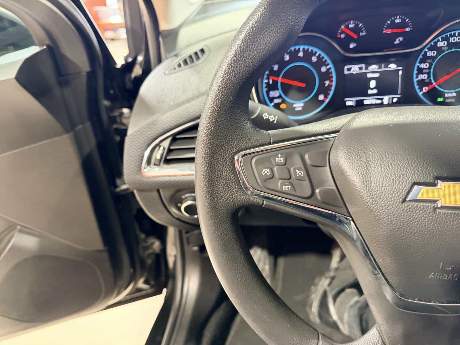 2018 Chevrolet Cruze LT - Image 17