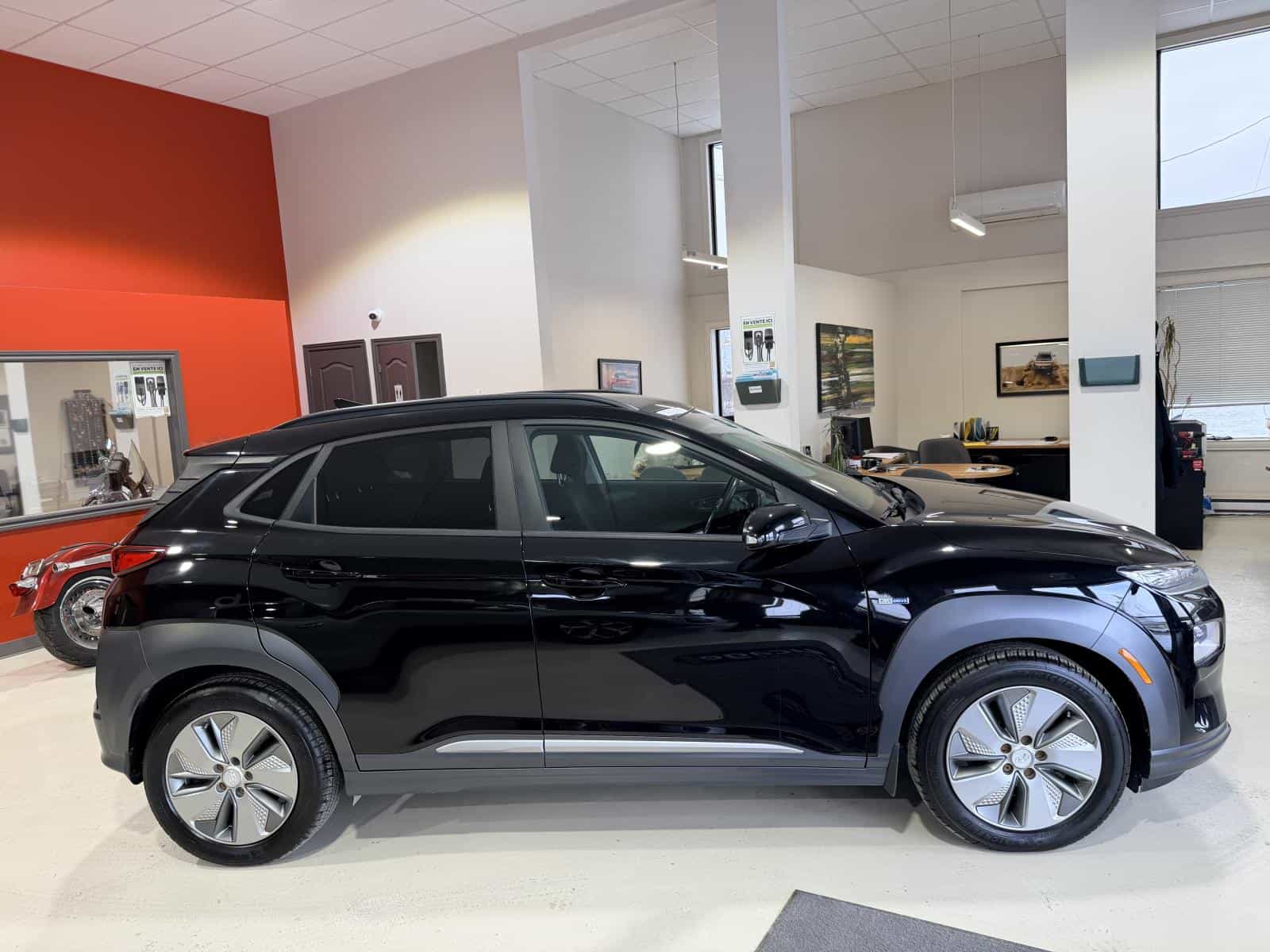 2020 Hyundai Kona EV Preferred - Image 9