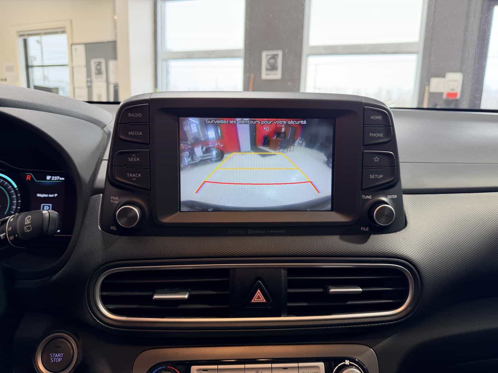 2020 Hyundai Kona EV Preferred - Image 24