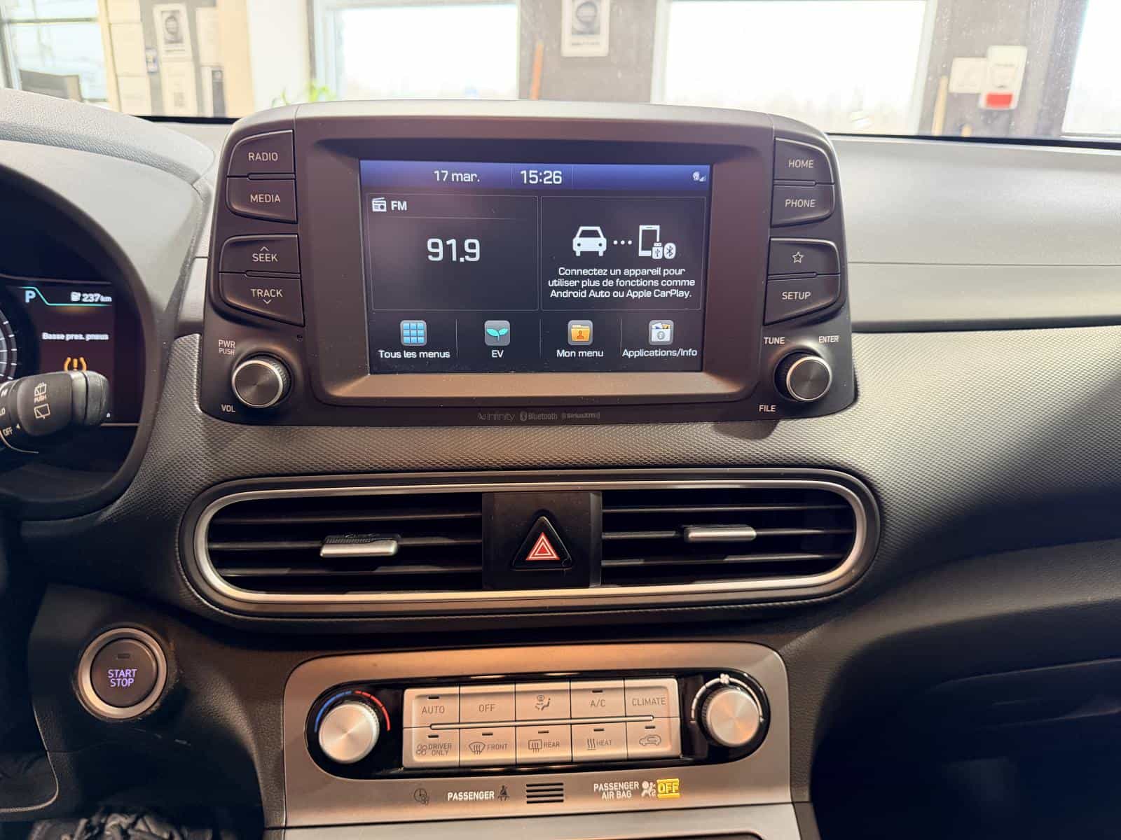 2020 Hyundai Kona EV Preferred - Image 22