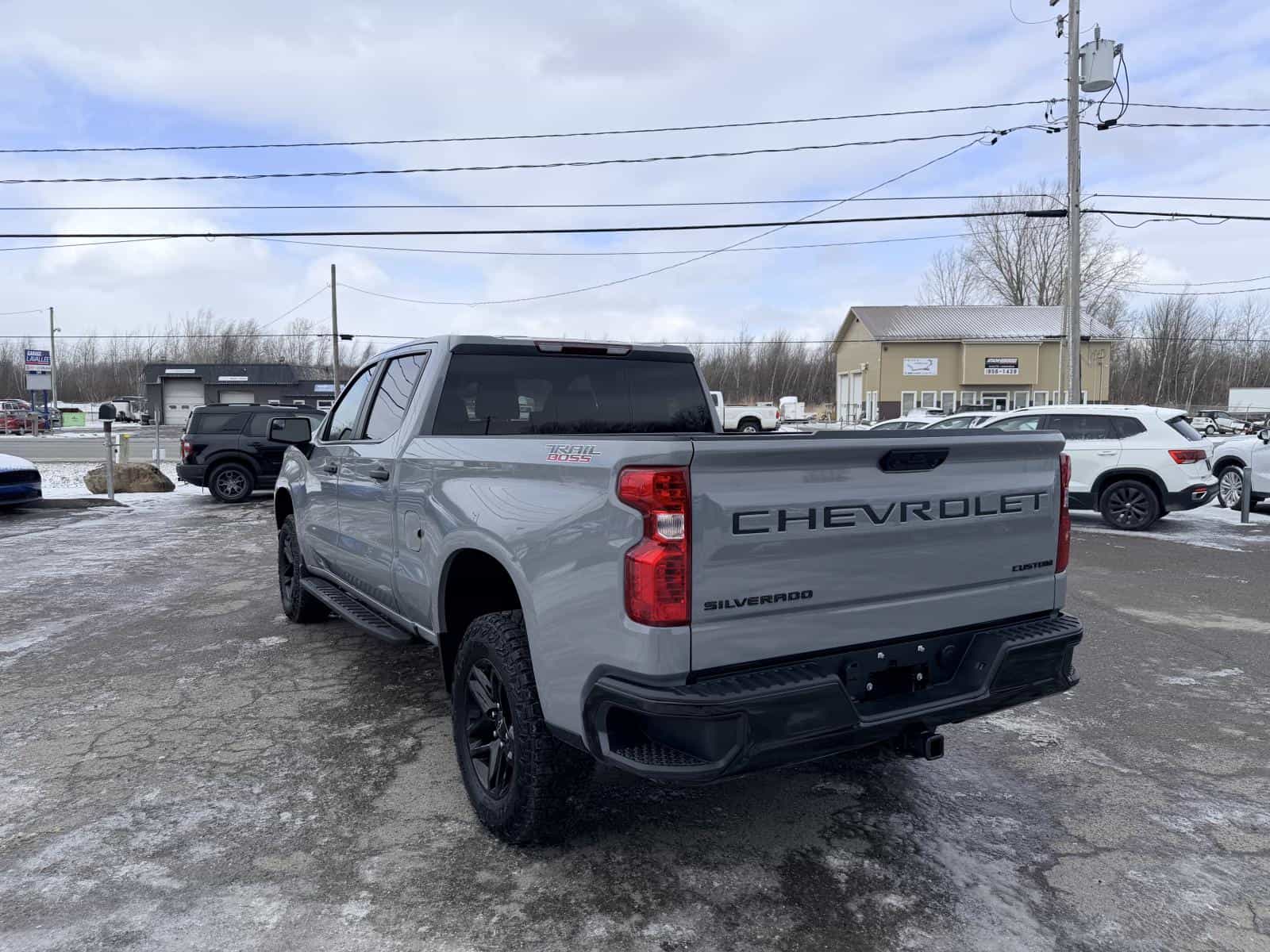 2024 Chevrolet Silverado 1500 Custom Trail Boss - Image 4