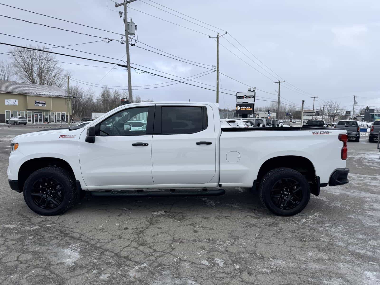 Image 3 Chevrolet Silverado 1500 LT Trail Boss 2024