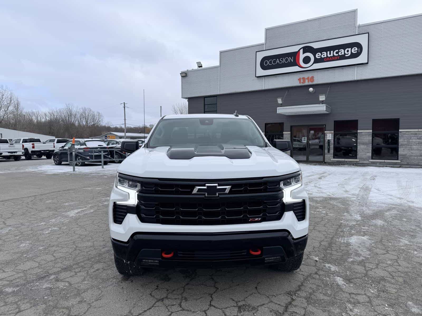 2024 Chevrolet Silverado 1500 LT Trail Boss - Image 12