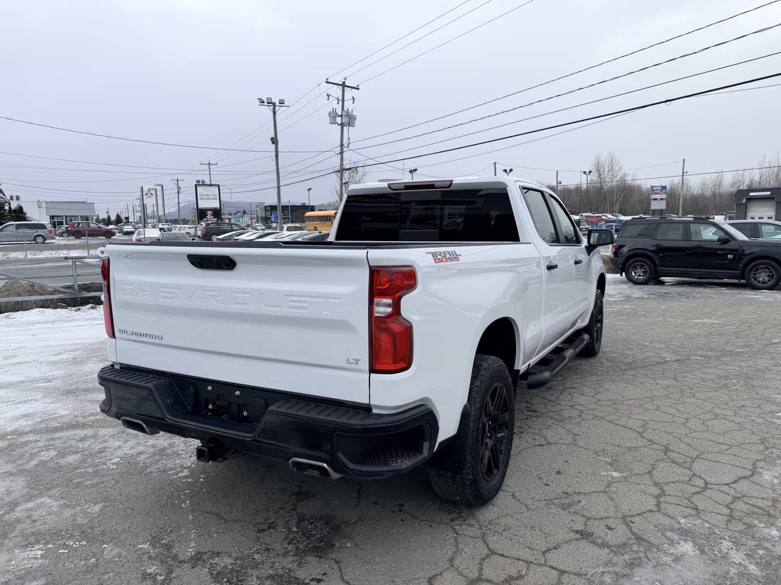 2024 Chevrolet Silverado 1500 LT Trail Boss - Image 8