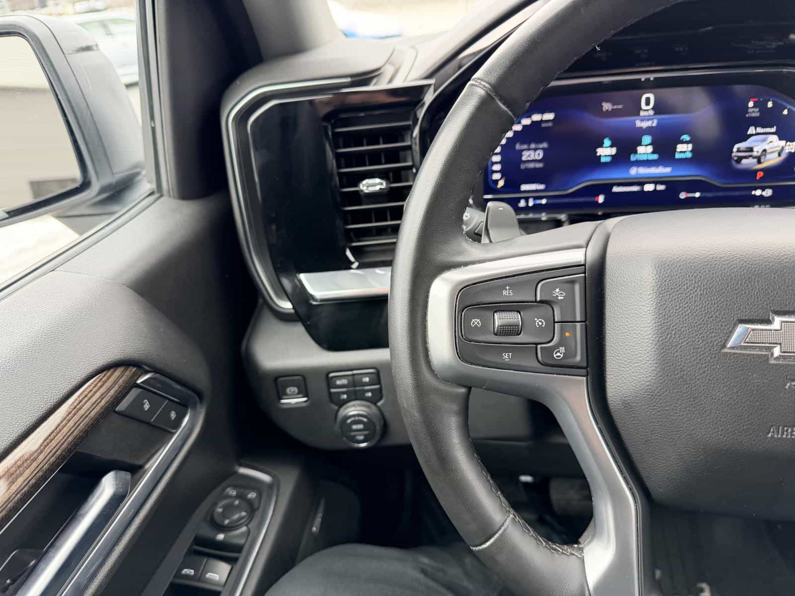 2024 Chevrolet Silverado 1500 LT Trail Boss - Image 23