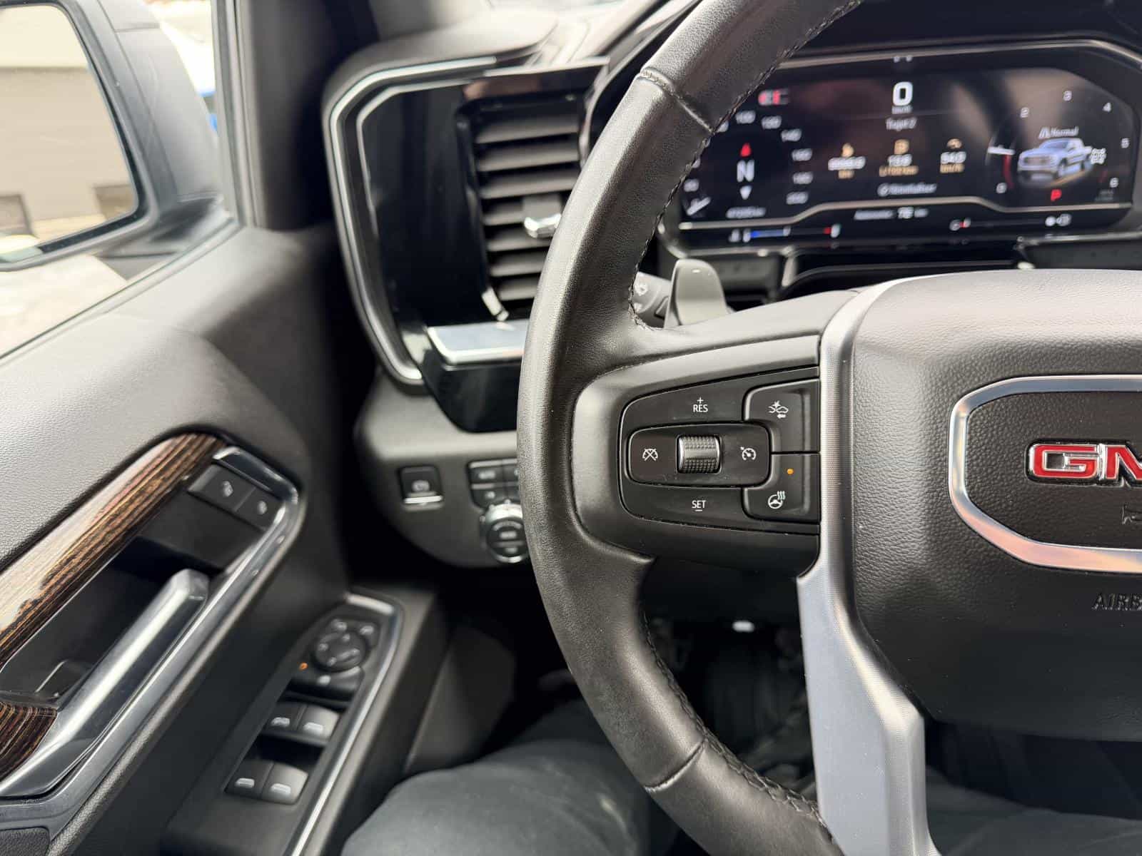 Image 21 GMC Sierra 1500 Elevation 2024