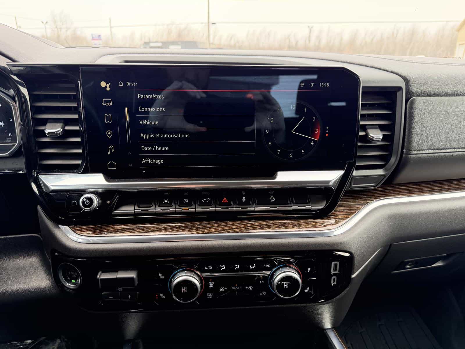 2024 GMC Sierra 1500 Elevation - Image 24