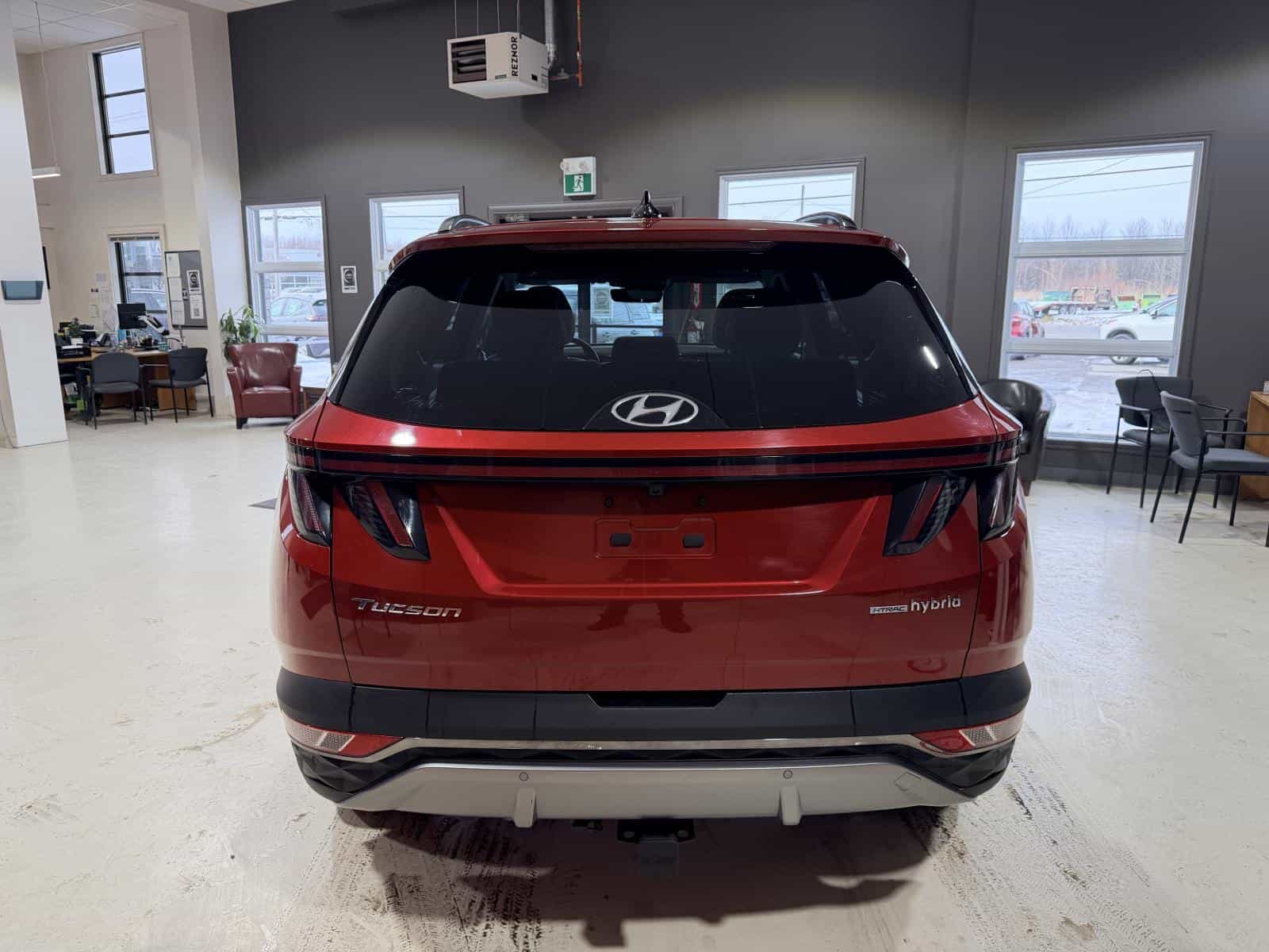 2022 Hyundai Tucson Hybrid Ultimate - Image 5