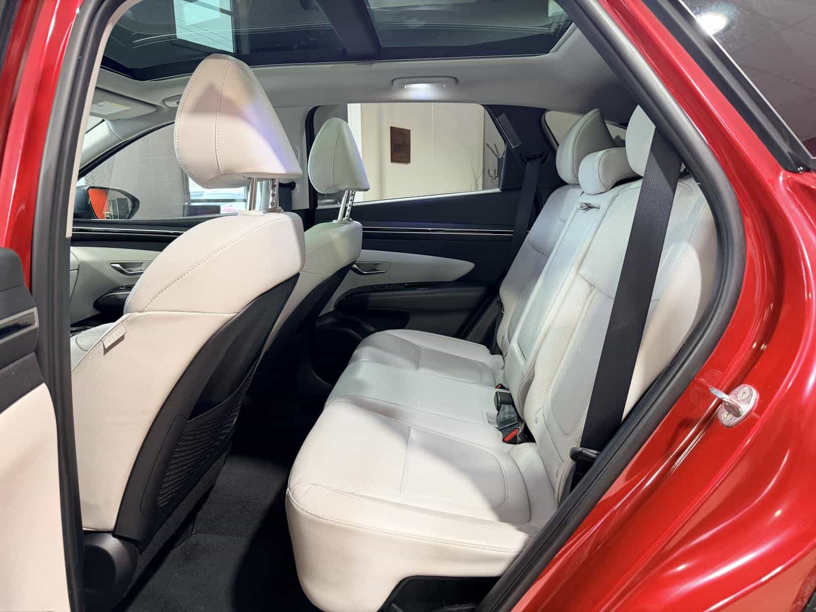 2022 Hyundai Tucson Hybrid Ultimate - Image 15