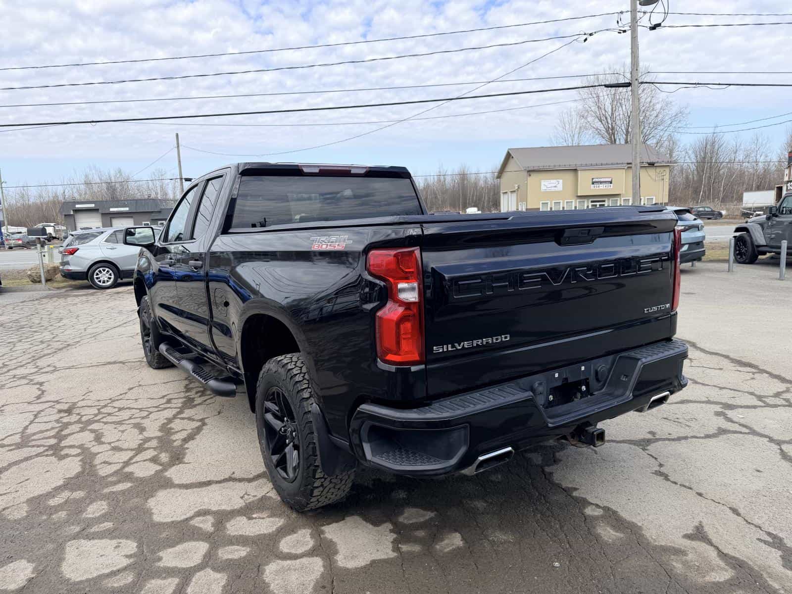 2020 Chevrolet Silverado 1500 Custom Trail Boss - Image 4