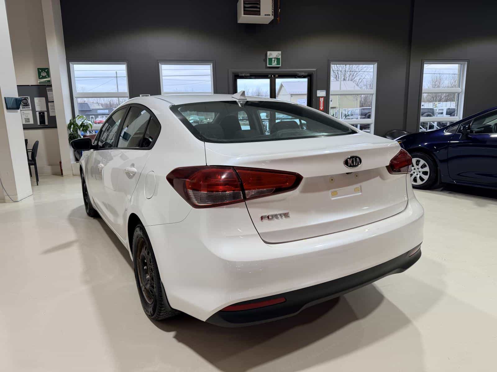 Image 4 Kia Forte LX Plus 2018