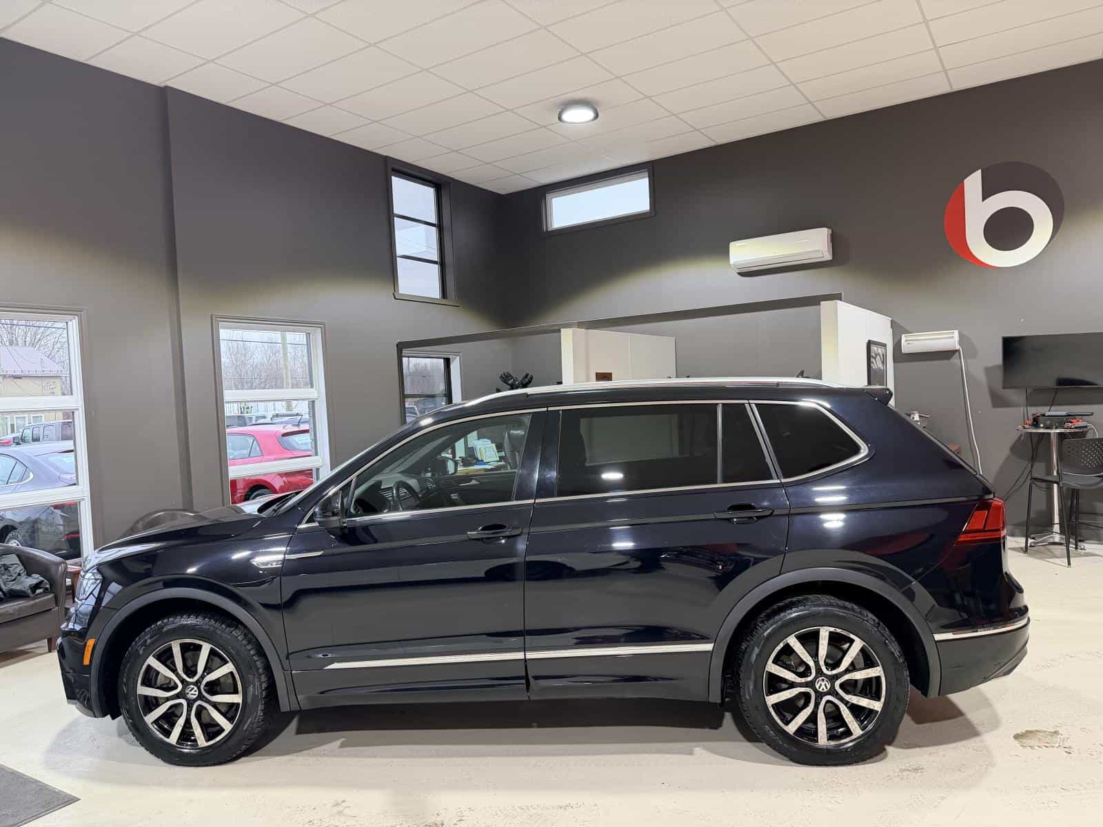 2020 Volkswagen Tiguan Highline - Image 3