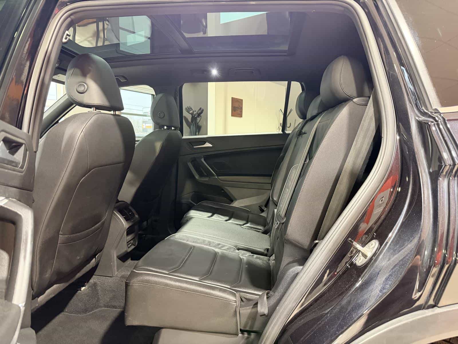 2020 Volkswagen Tiguan Highline - Image 14