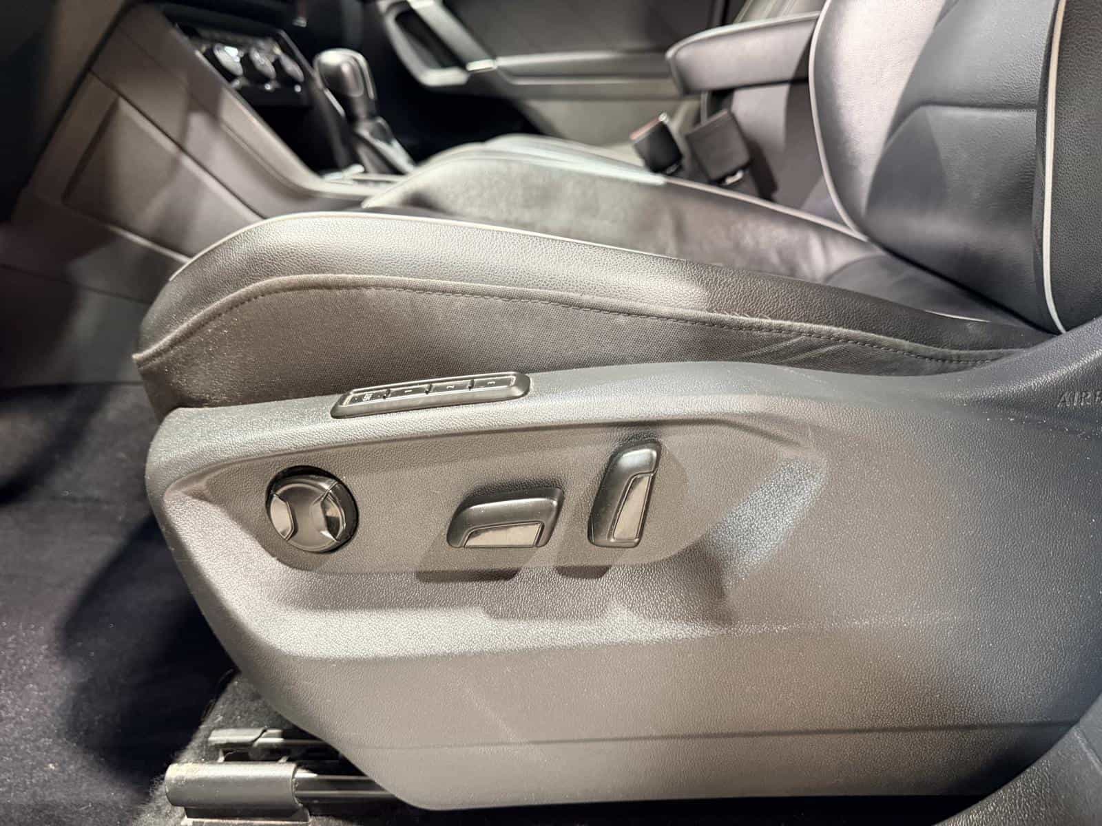 2020 Volkswagen Tiguan Highline - Image 18