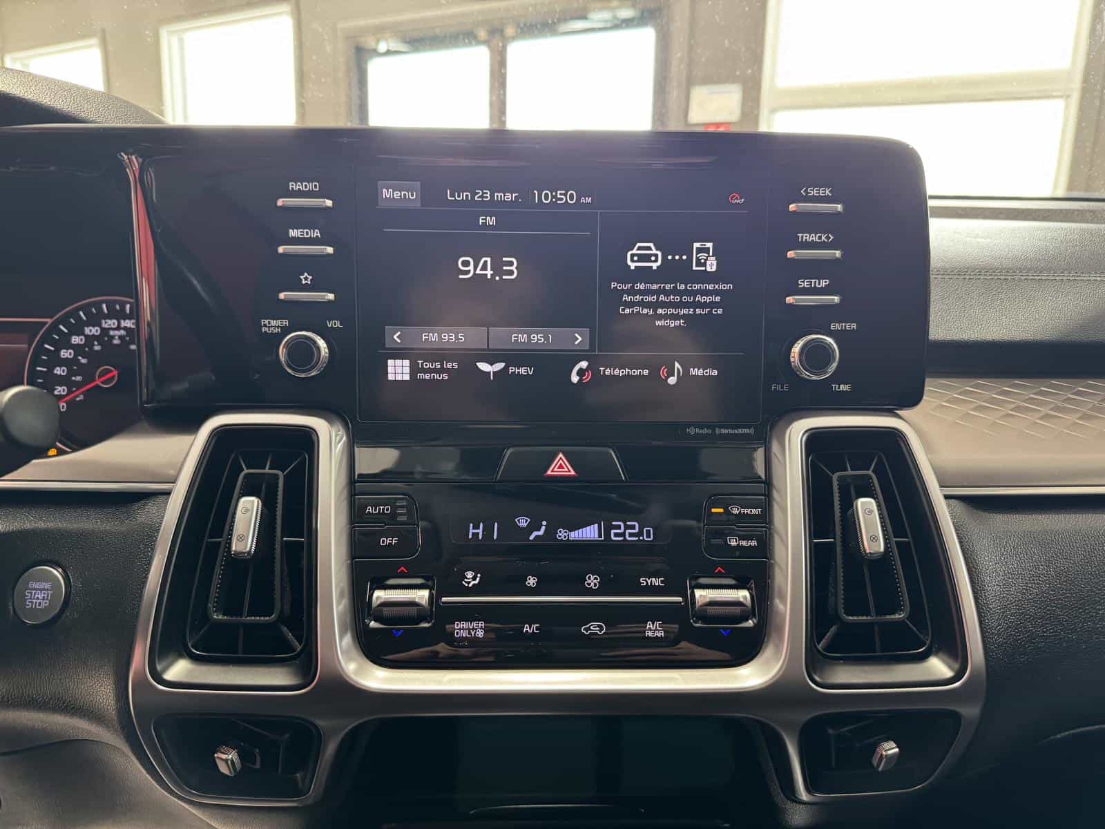 2022 Kia Sorento SX - Image 24