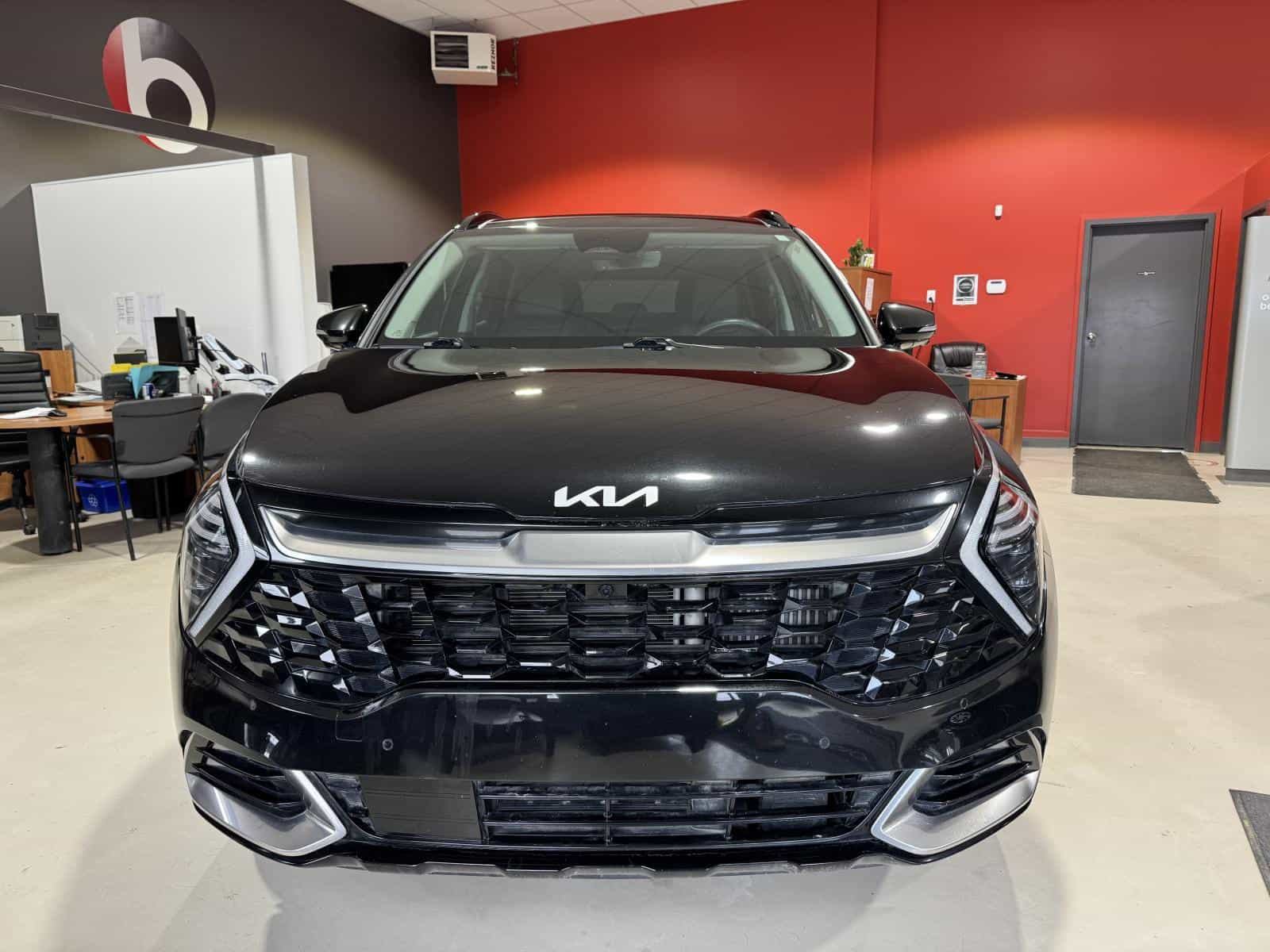 2023 Kia Sportage SX PHEV - Image 11