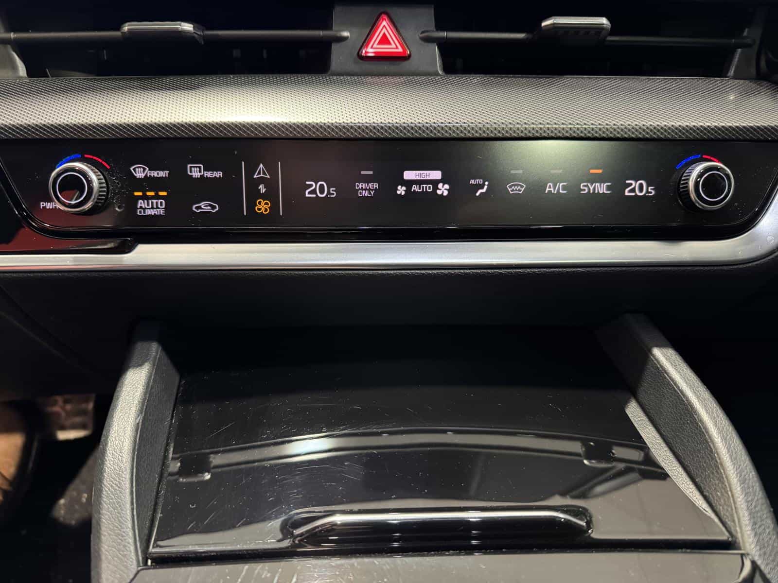 2023 Kia Sportage SX PHEV - Image 23