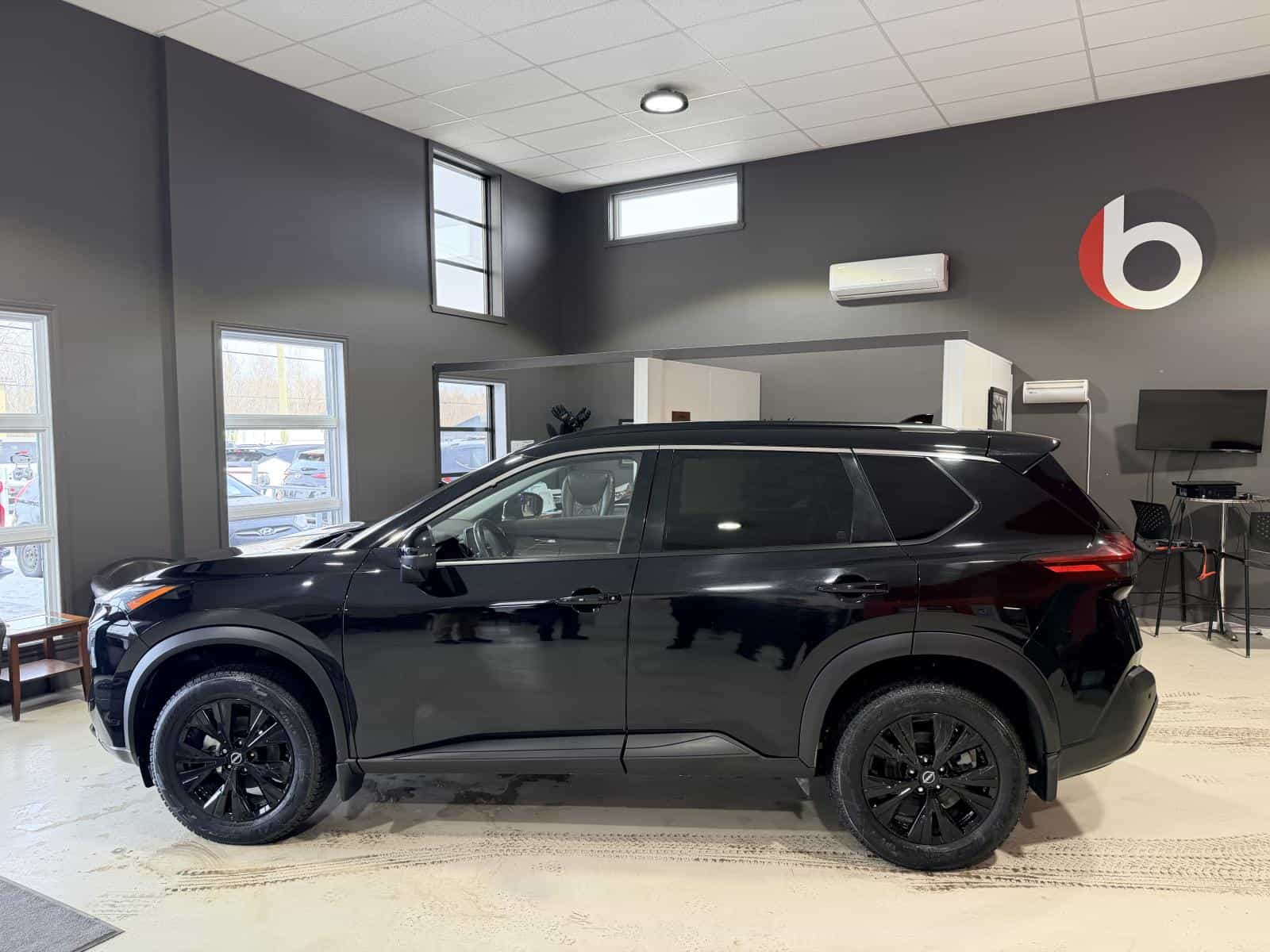 Image 3 Nissan Rogue SV 2023