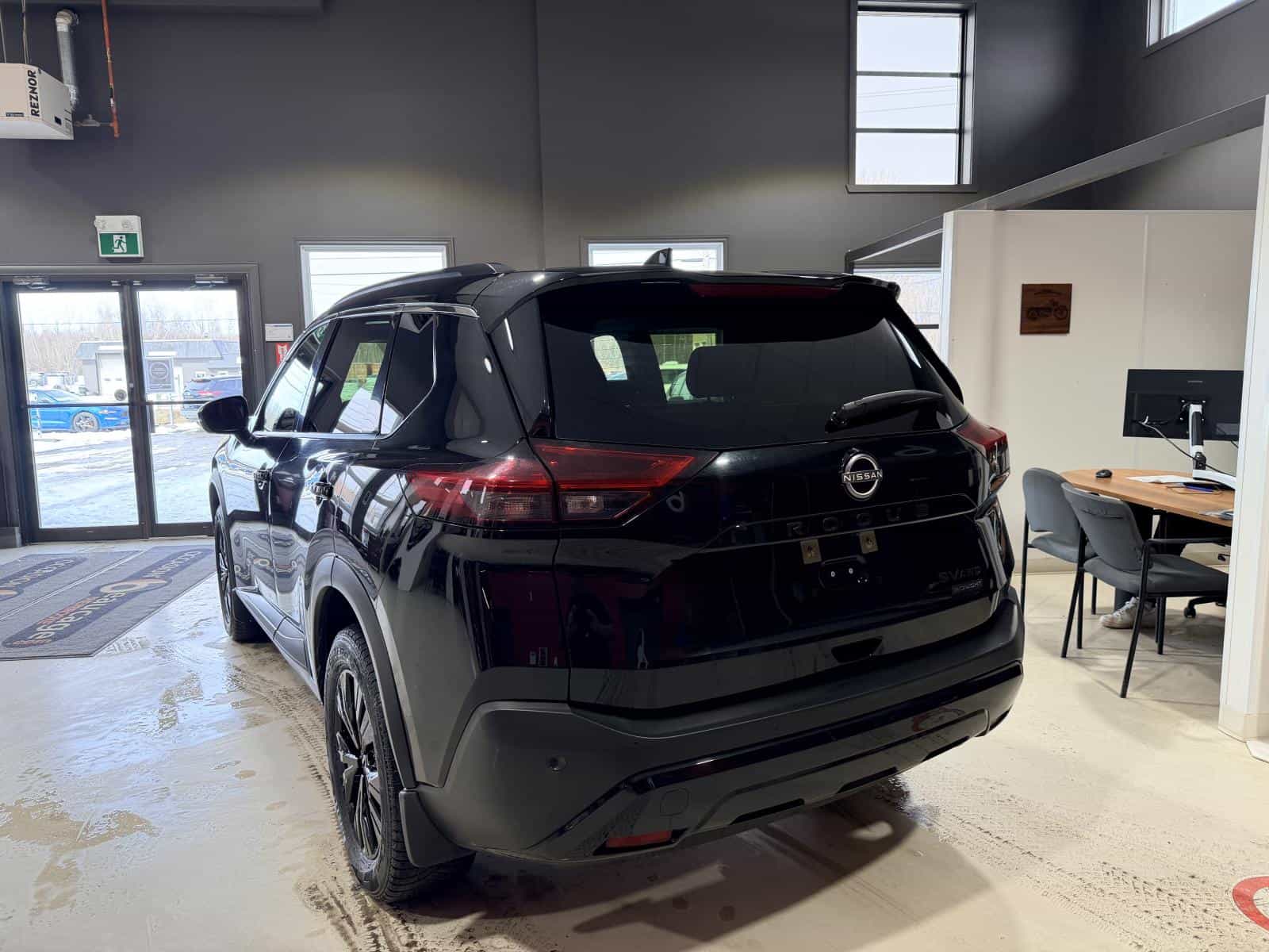 Image 4 Nissan Rogue SV 2023